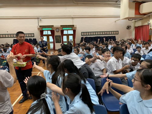 非遗薪火相传 深港文艺交流协会助传承人走进香港校园